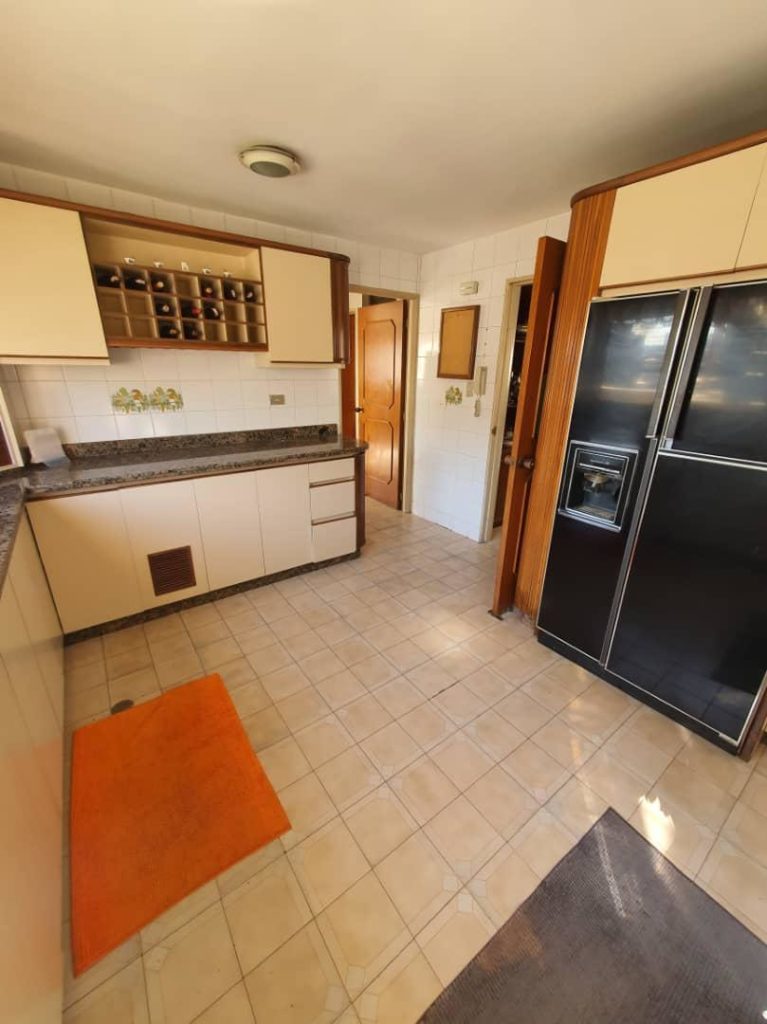 b3921a60-c047-47cf-a869-58ec4502952d