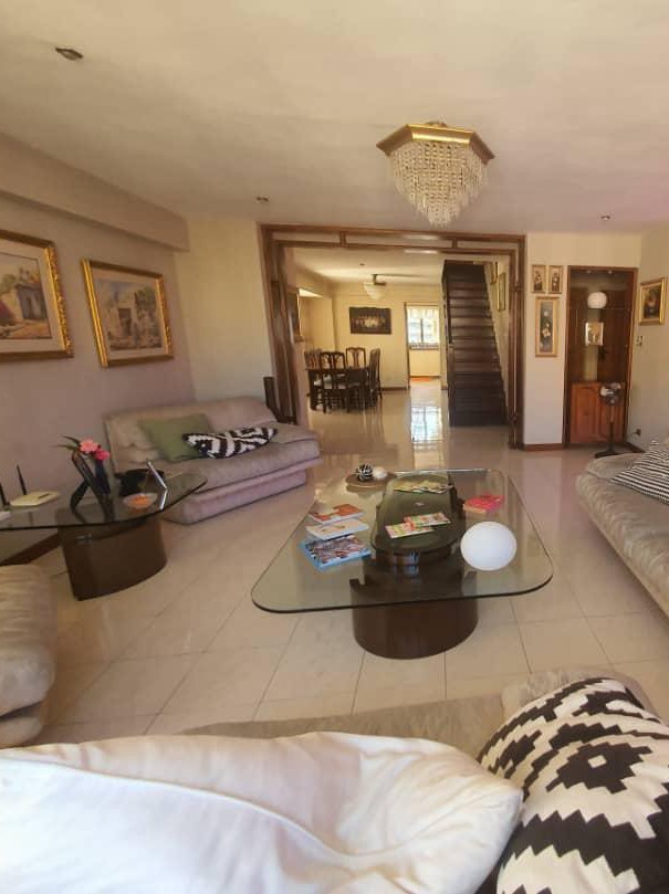 e727436b-a1cf-40c8-90b3-0221faeddc73