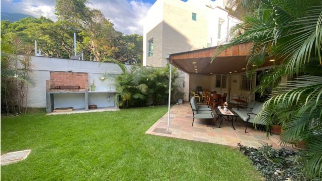 eyJidWNrZXQiOiJzdGF0aWN3Iiwia2V5IjoiaW5tdWVibGVzXC9ncjU2MTc4MTIwMjYwNDAxMDI0MjQxLmpwZyIsImVkaXRzIjp7Im5vcm1hbGlzZSI6dHJ1ZSwicm90YXRlIjowLCJyZXNpemUiOnsid2lkdGgiOjk3OSwiaGVpZ2h0Ijo3NDMsImZpd-1