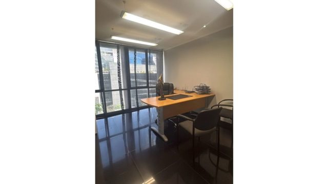 eyJidWNrZXQiOiJzdGF0aWN3Iiwia2V5IjoiaW5tdWVibGVzXC9ncl92ZW50YV9kZV9vZmljaW5hX2VuX2VsX3Jvc2FsXzE3NzI0MDY5NDItMTE1Ml8xNTA4LmpwZWciLCJlZGl0cyI6eyJub3JtYWxpc2UiOnRydWUsInJvdGF0ZSI6MCwicmVzaXplIjp7